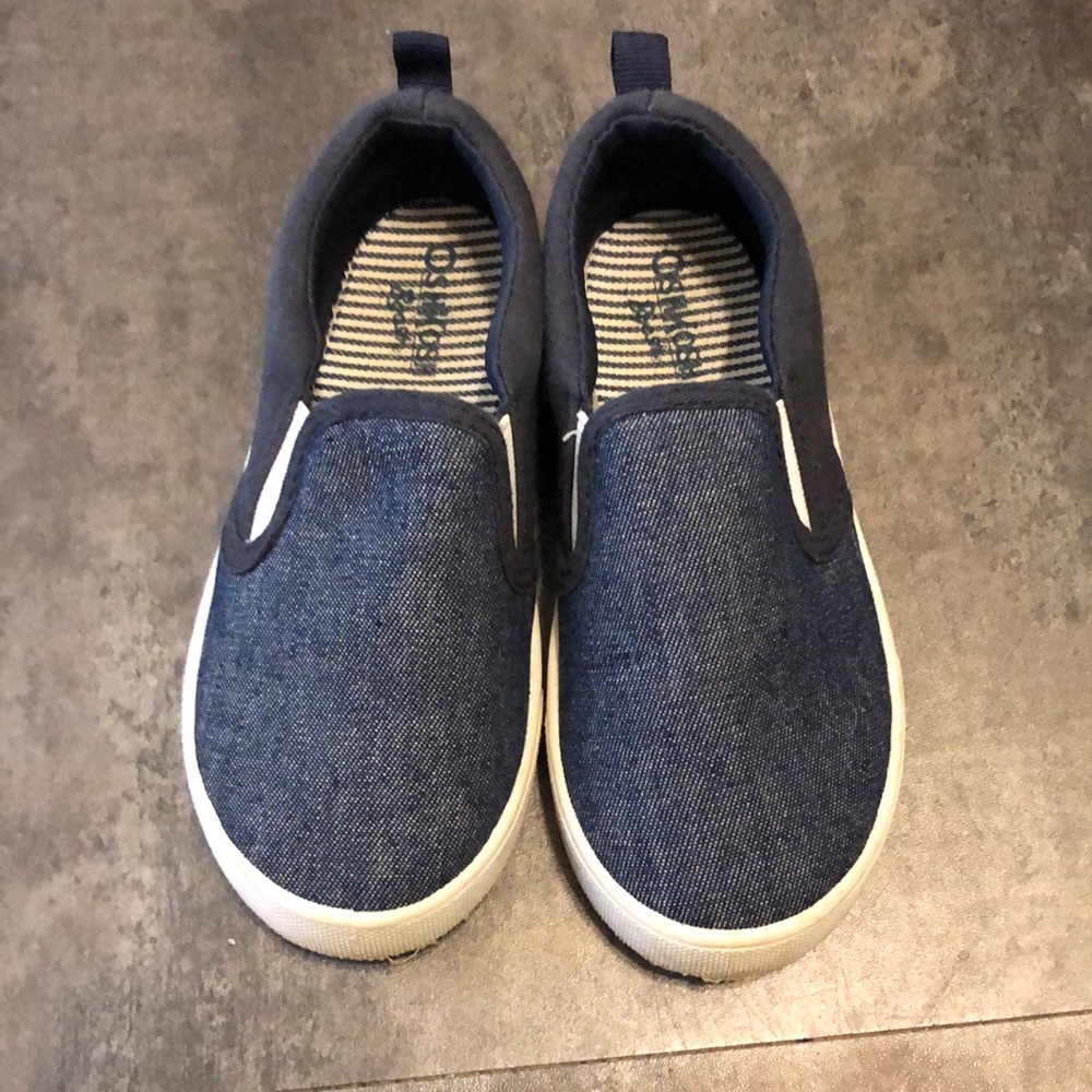 OshKosh Sneakers. Size 11.